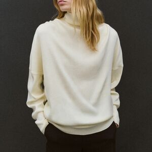 MANGO Wool-Blend Rolled Turtle Neck Sweater In Cream– Size S